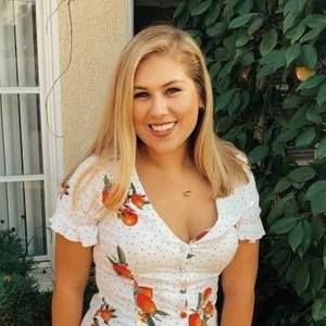 Meet your Posher, Monique